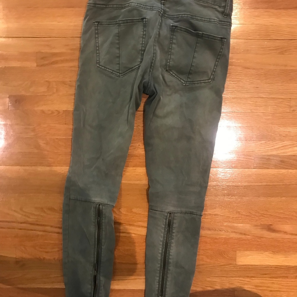 Free People zip jeans